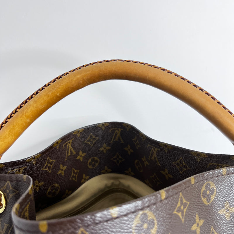 Monogram Artsy MM