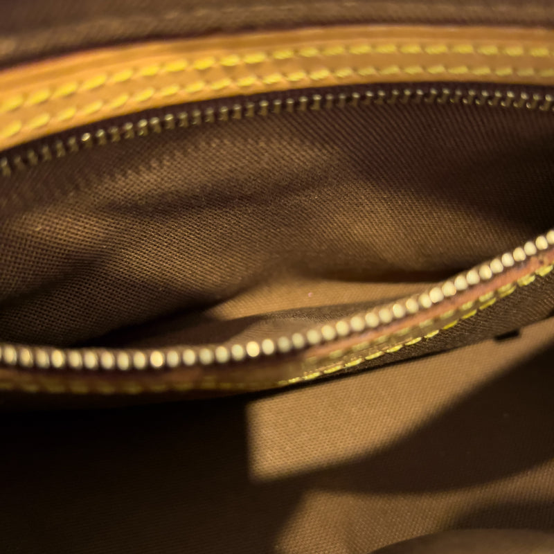 Monogram Trotteur