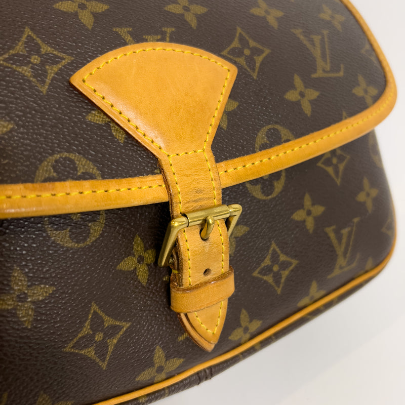 Monogram Sologne