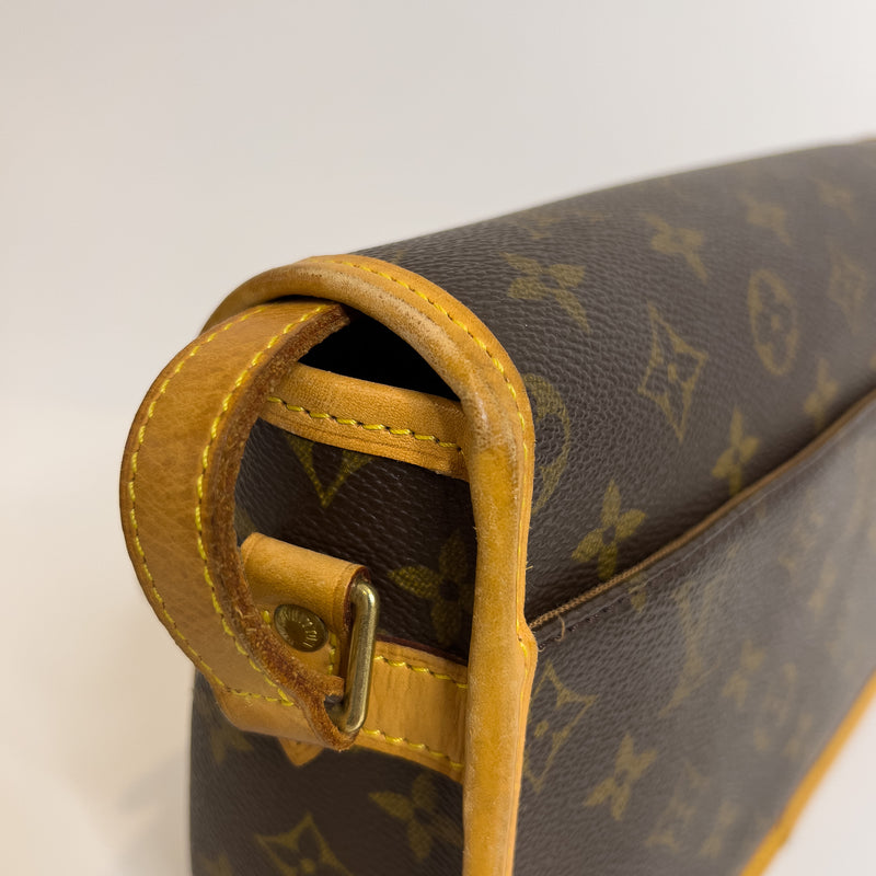 LOUIS VUITTON Monogram Sologne Shoulder Bag