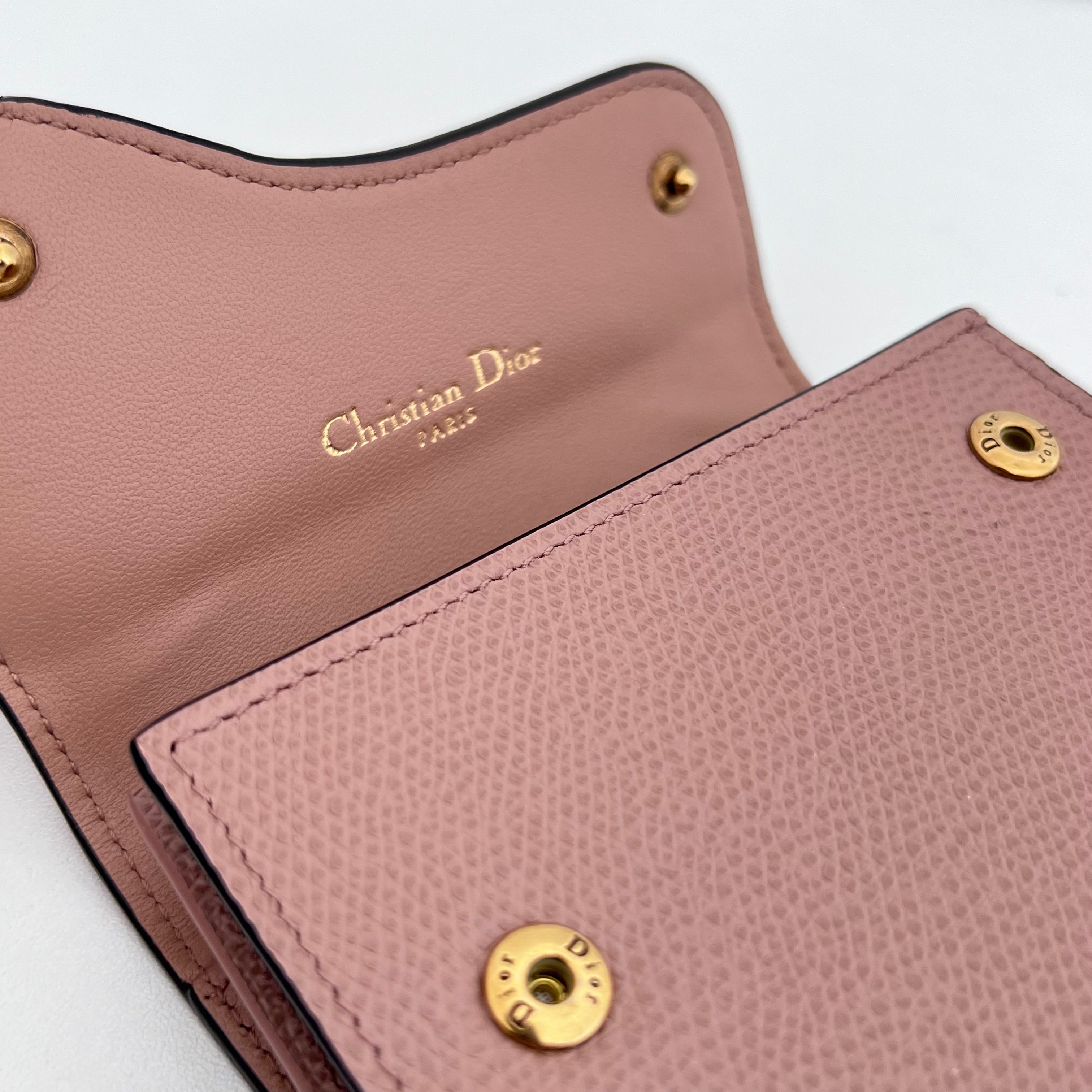 SADDLE LOTUS WALLET