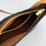 Monogram Trotteur