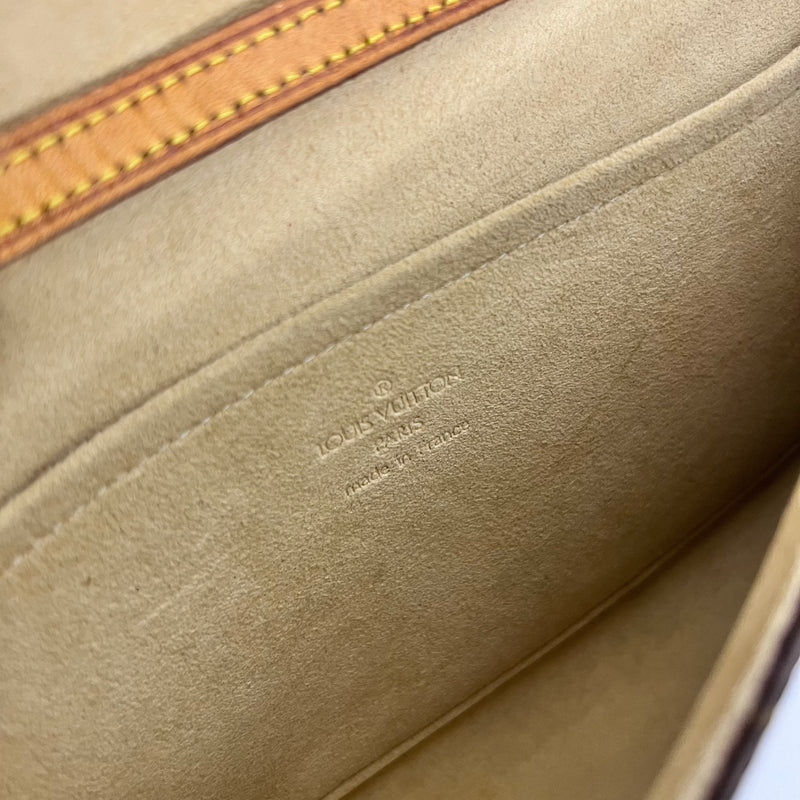 Monogram Pochette Twin GM