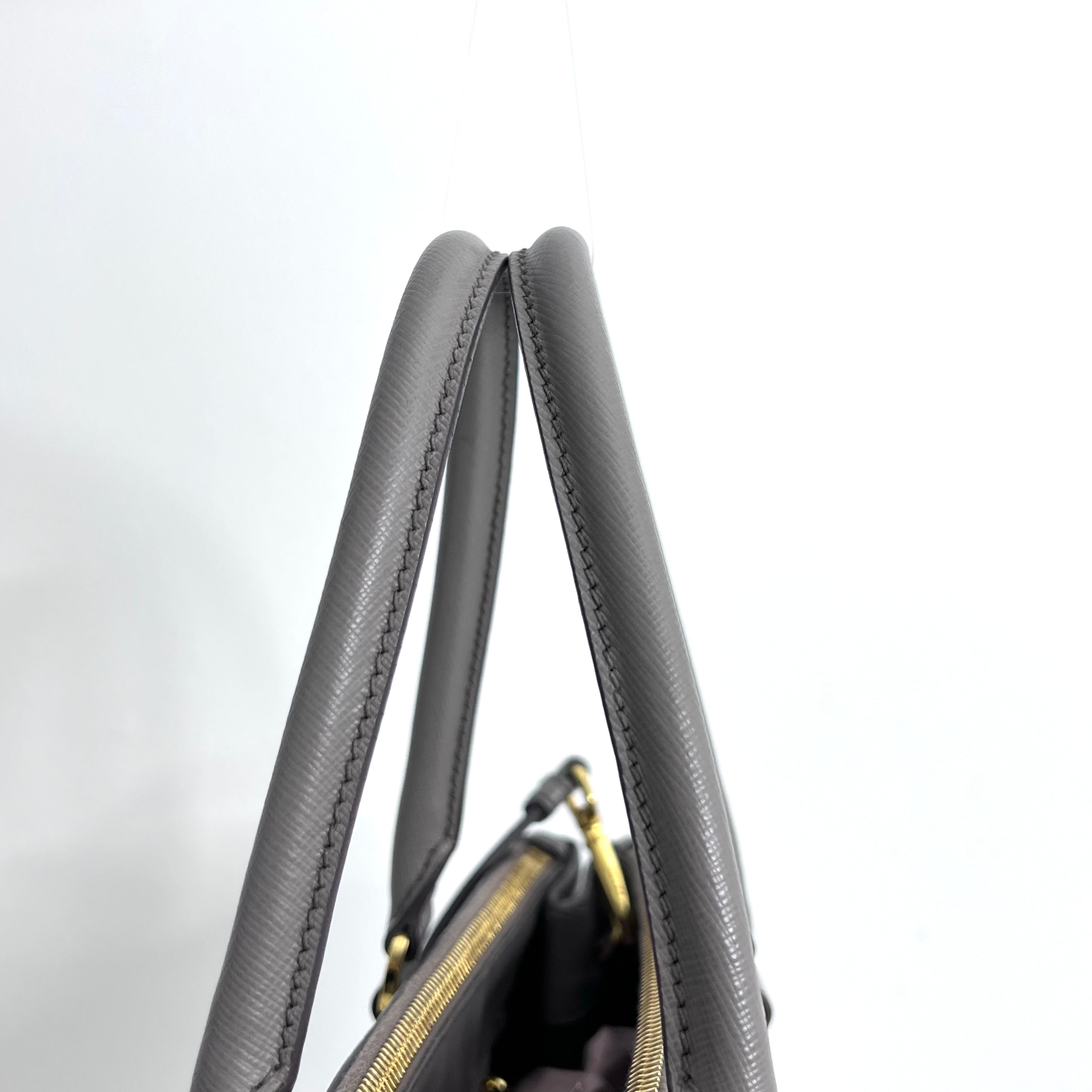 Medium Saffiano Lux Galleria Tote