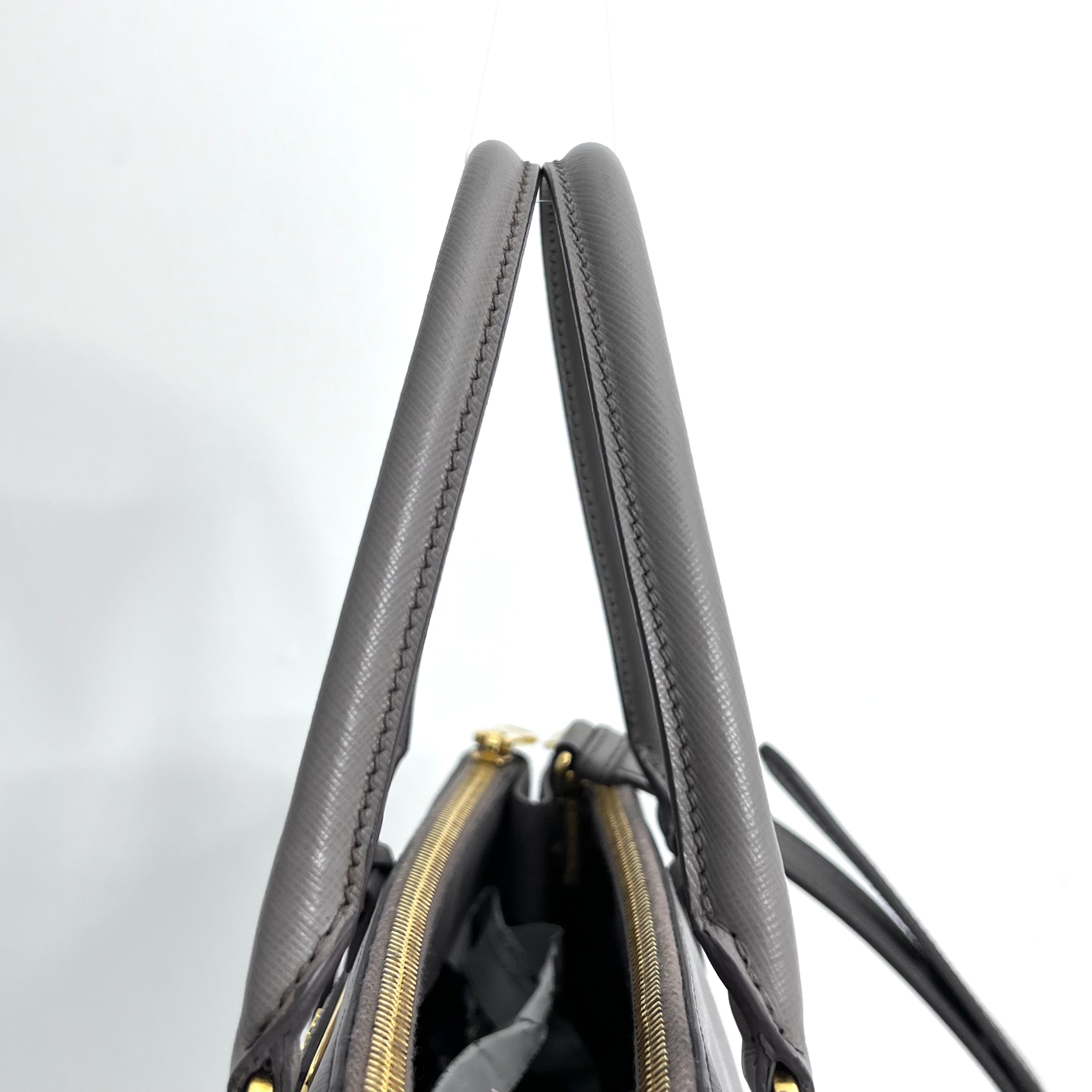 Medium Saffiano Lux Galleria Tote