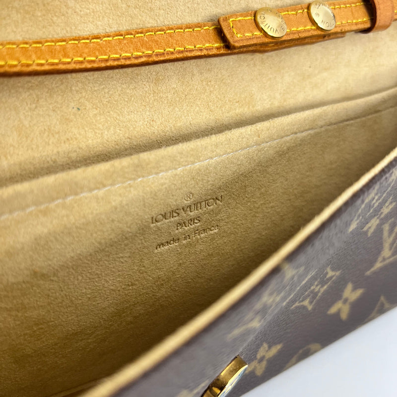 Monogram Twin Pochette GM