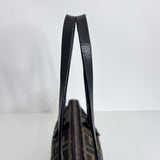 Long Pochette