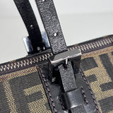 Long Pochette