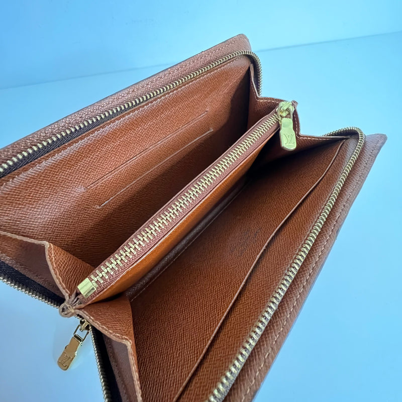 Monogram Zippy Wallet
