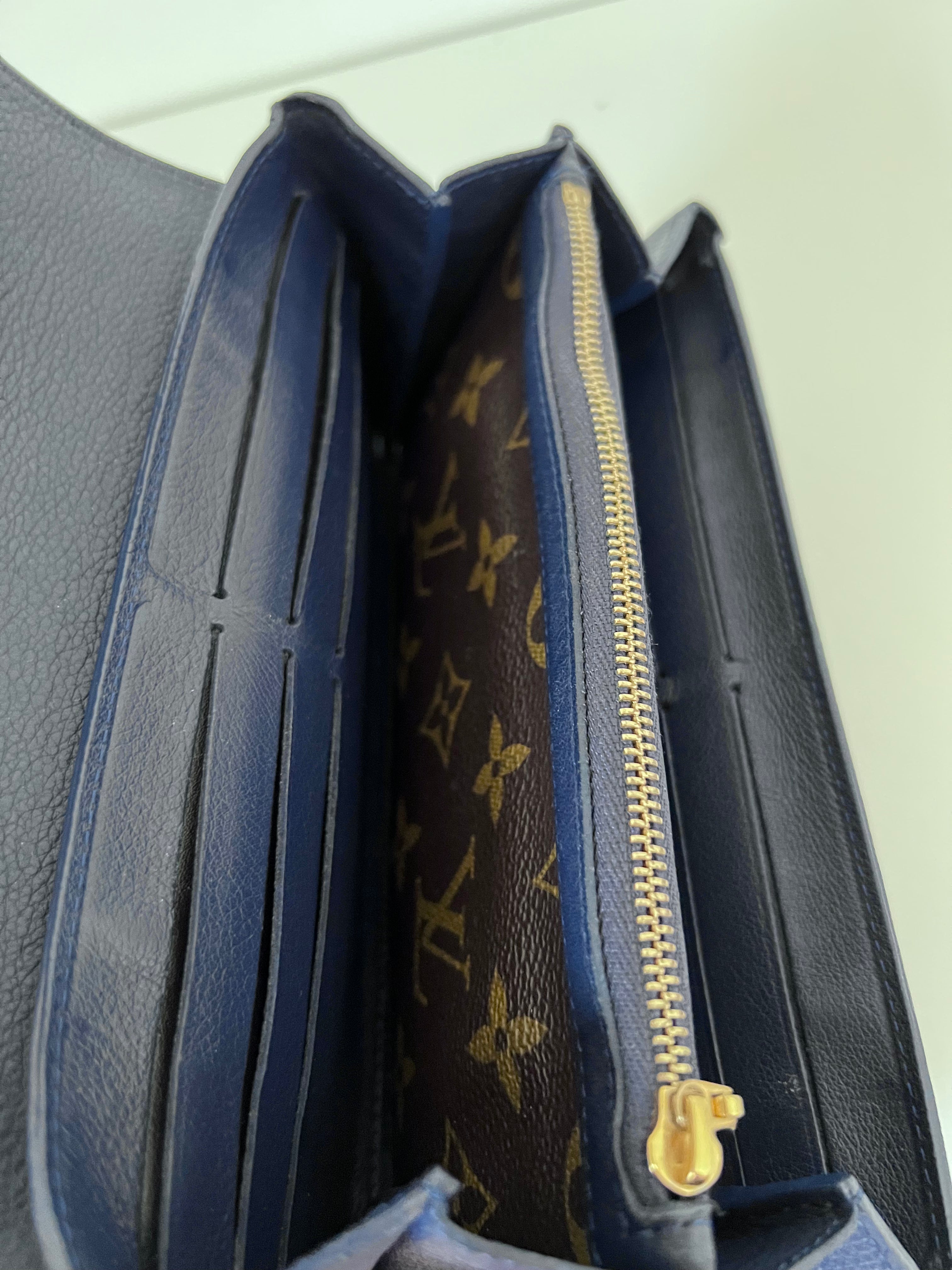 Elysee Long Wallet on Chain
