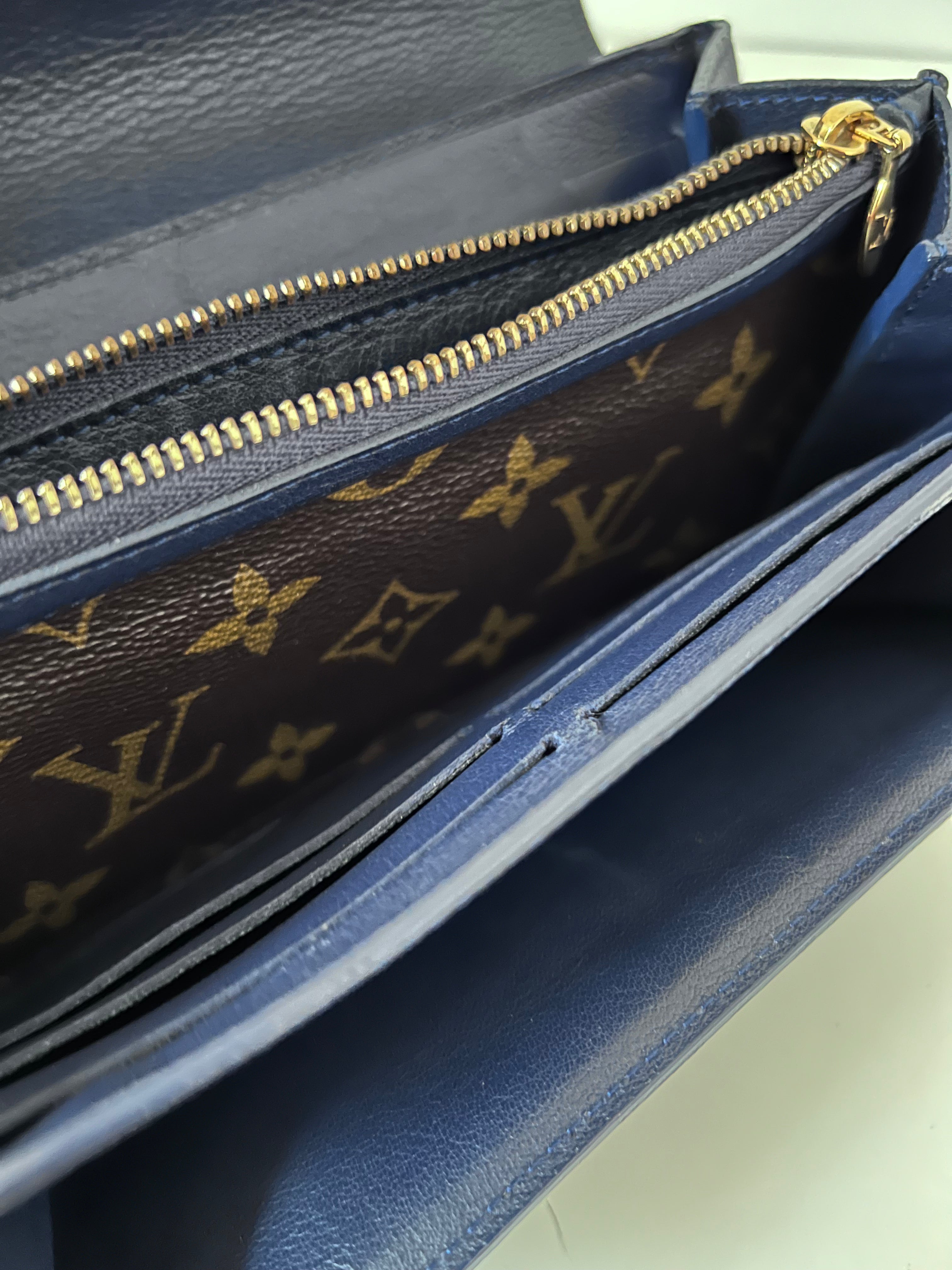Elysee Long Wallet on Chain