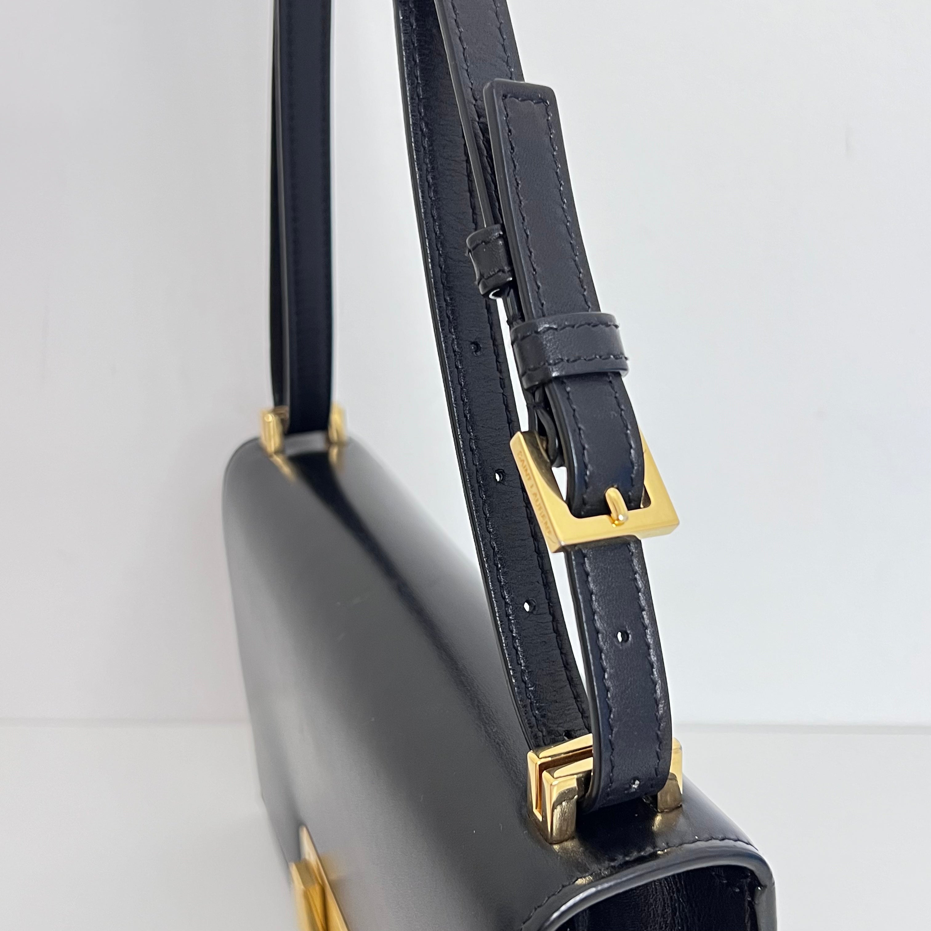 Medium Domino Shoulder Bag