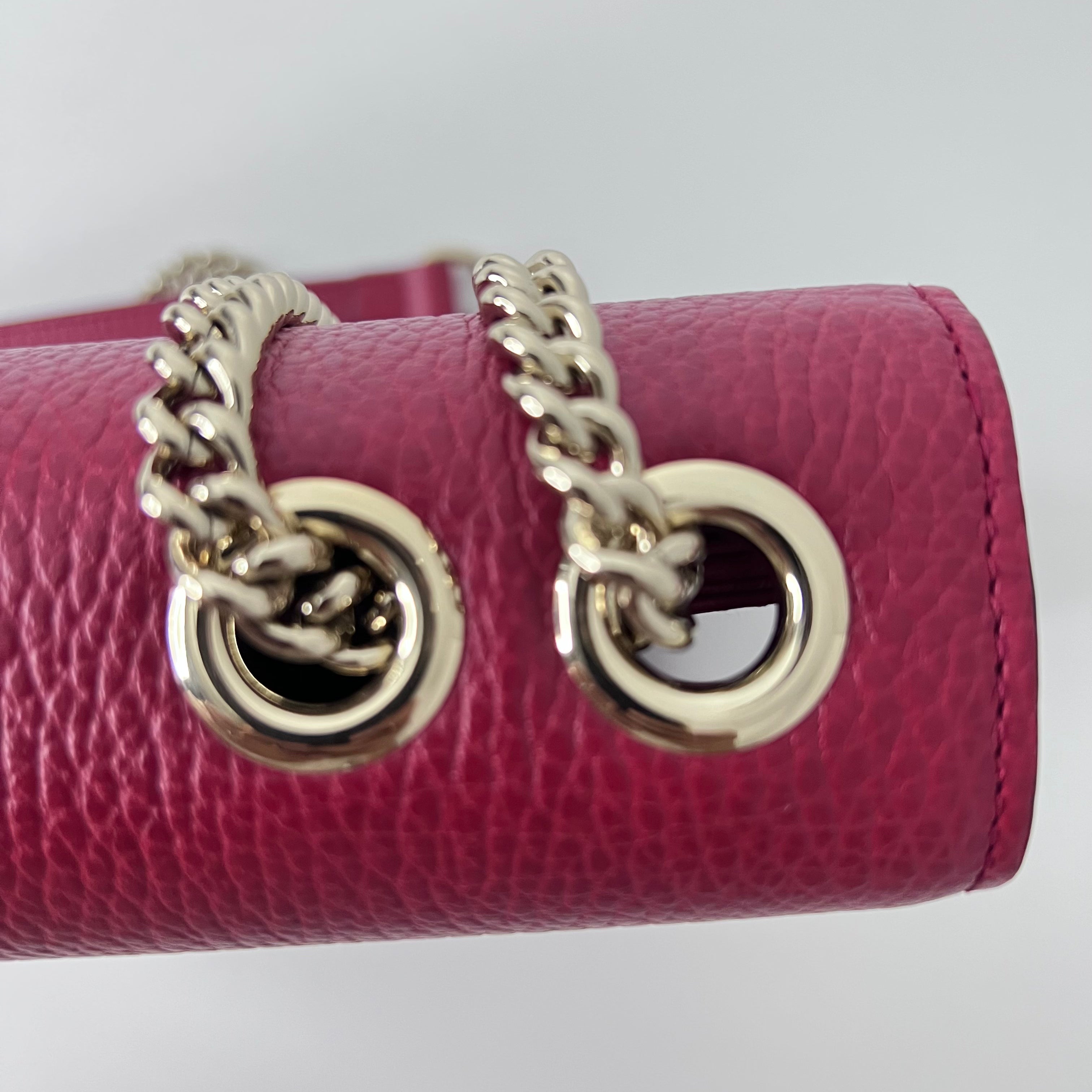 Red Interlocking GG Shoulder Bag