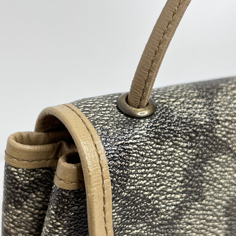 Vintage Giraffe Print Crossbody