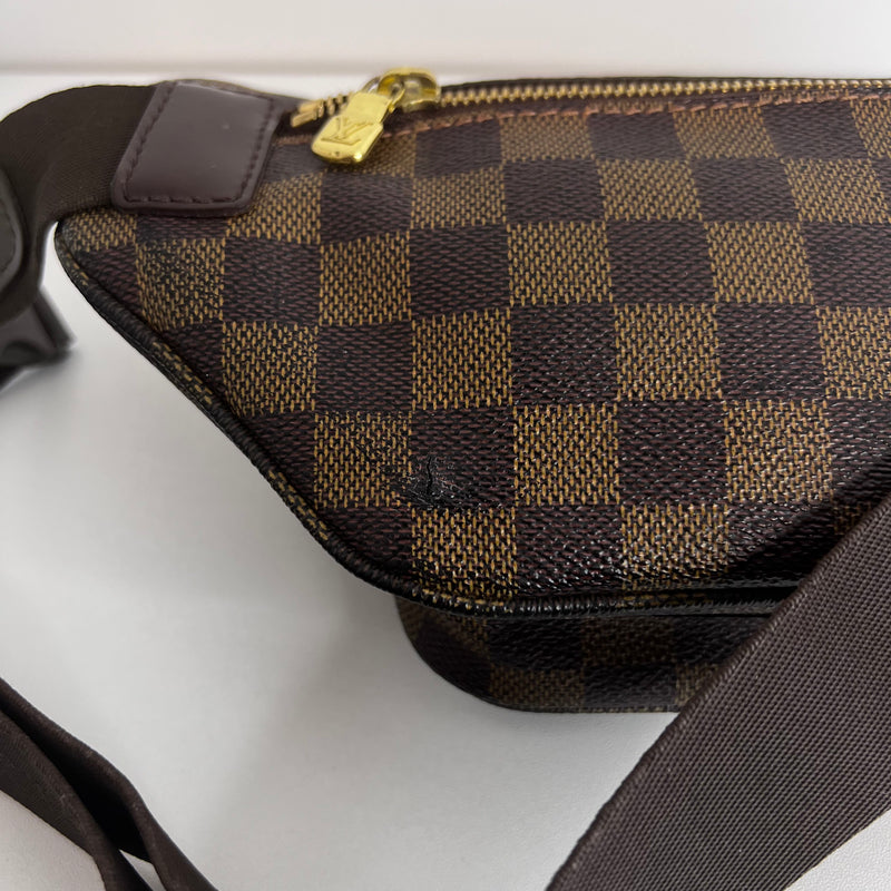 Louis Vuitton Vintage Brown Pochette Melville Crossbody Bag, Best Price  and Reviews