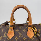 Speedy 25 with shoulder strap