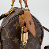 Speedy 25 with shoulder strap