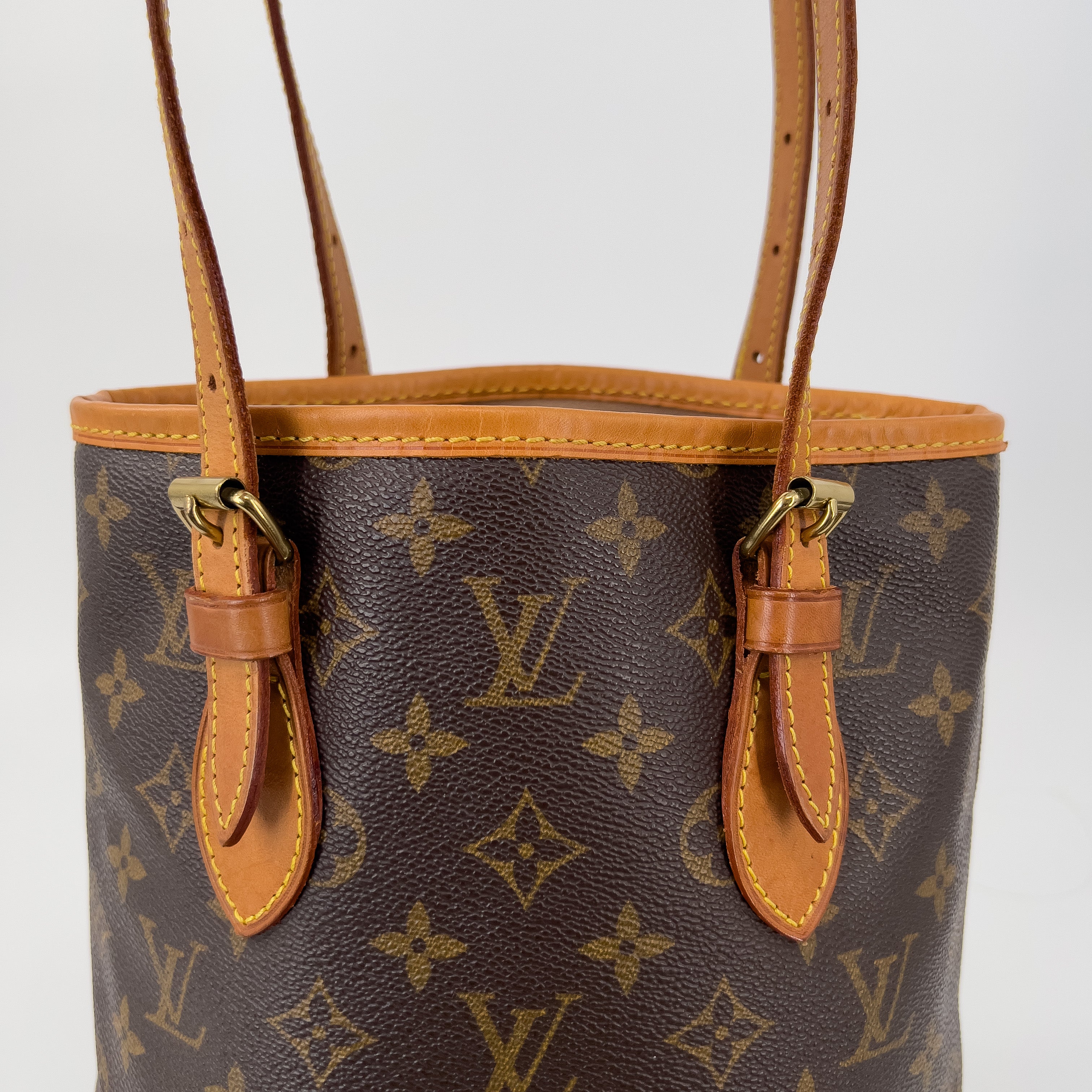 Monogram Marais Petit Bucket