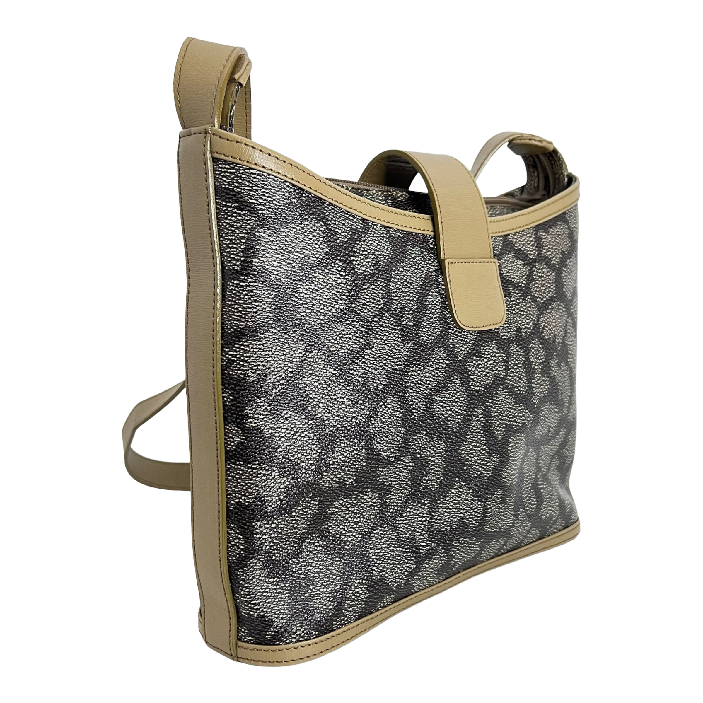 Giraffe Print Snap Close Crossbody