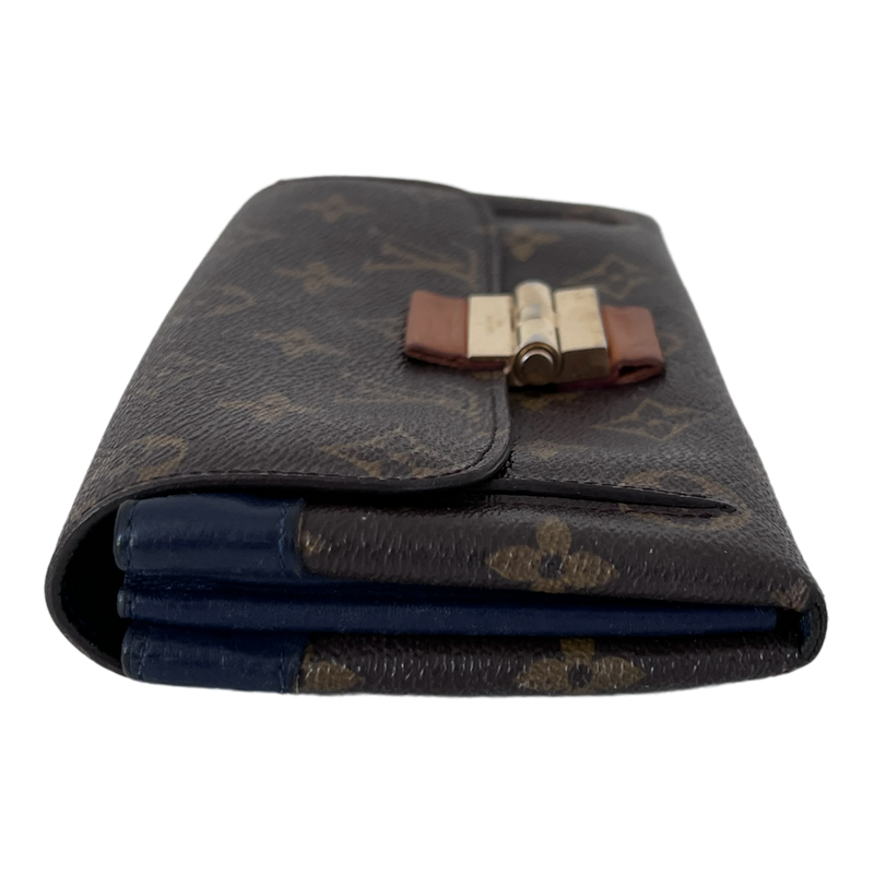 Elysee Long Wallet on Chain