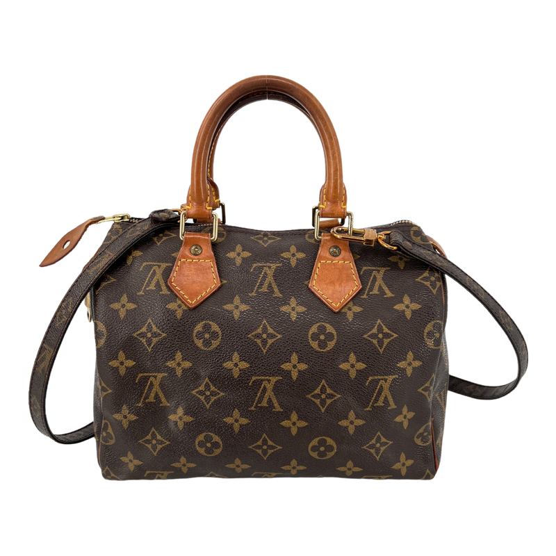 Speedy 25 with shoulder strap