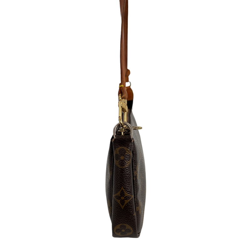Pochette Accessories