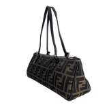 Long Pochette