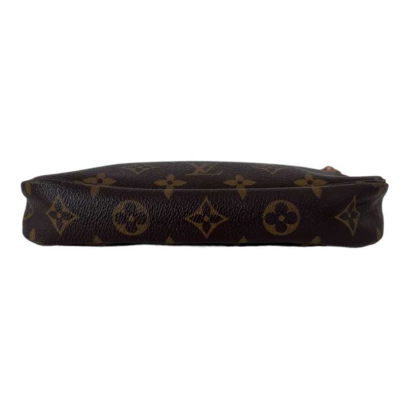 Pochette Accessories
