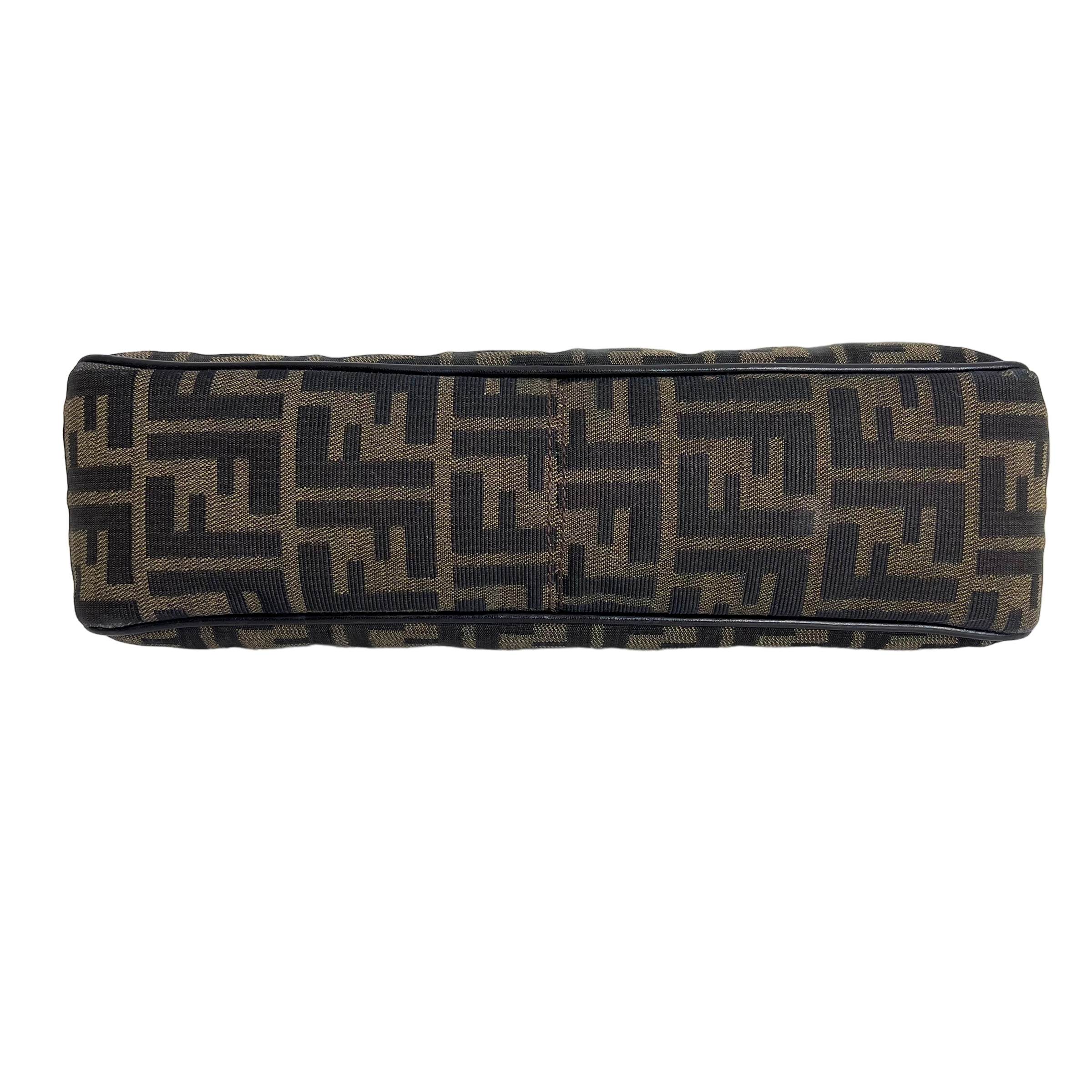 Long Pochette
