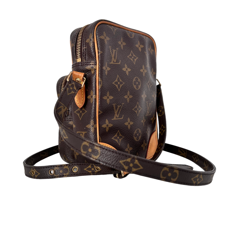 Monogram Amazone