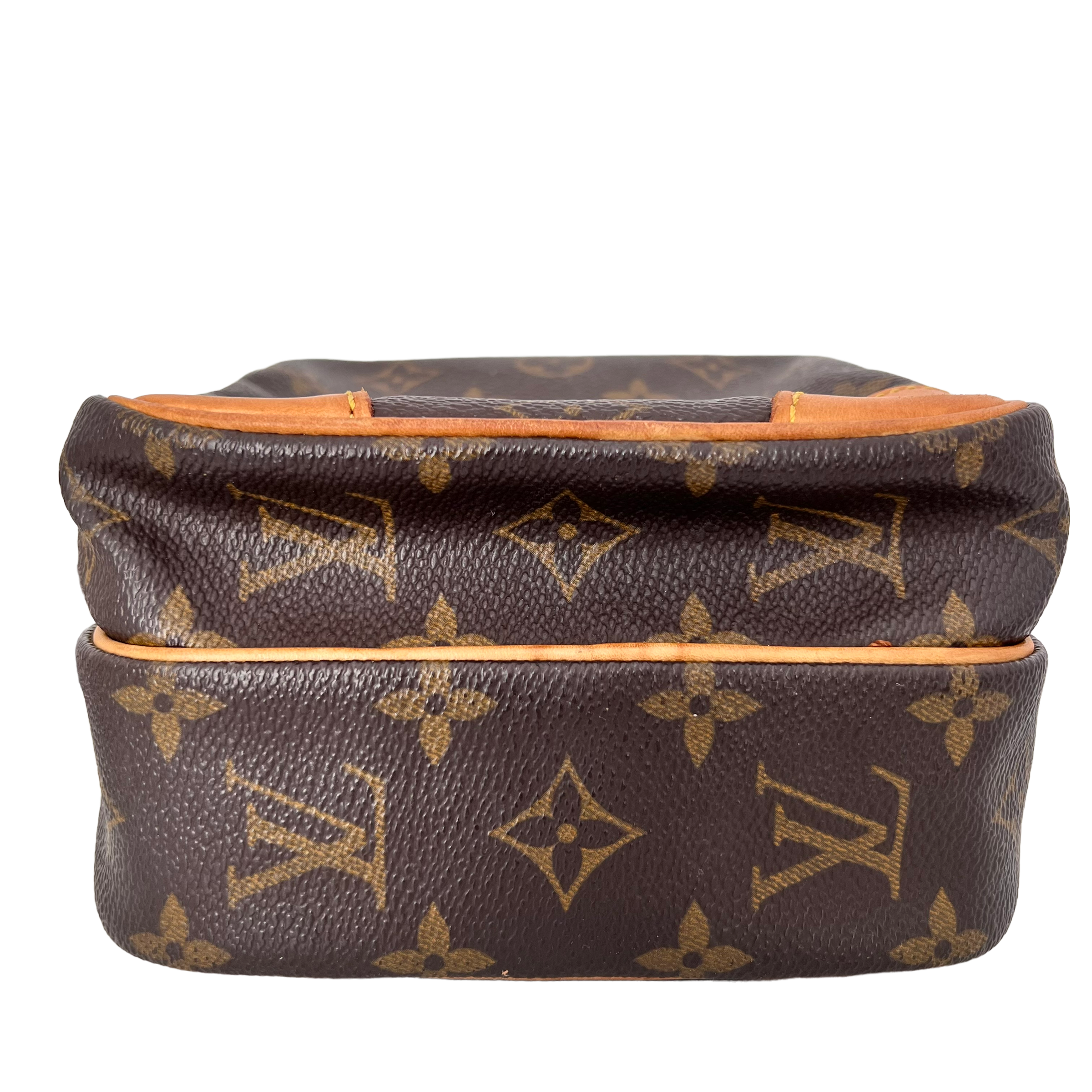 Monogram Amazone