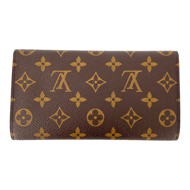 Monogram Chain on Wallet