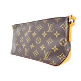 Monogram Trotteur