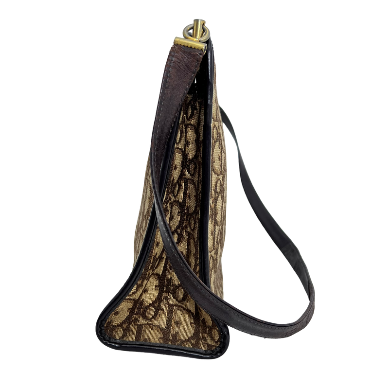 Trotter Lock Shoulder Bag
