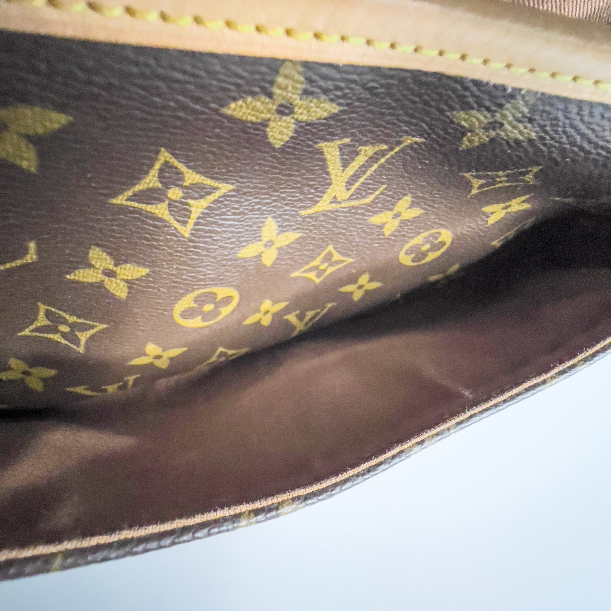 Monogram Sologne