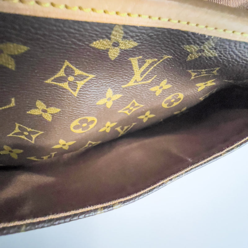 Monogram Sologne