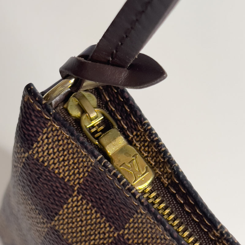Damier Ebene Pochette