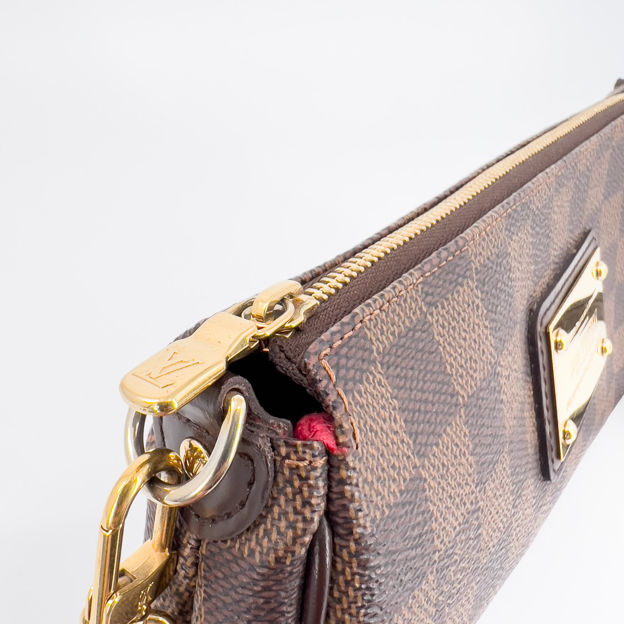Damier Ebene Pochette Eva